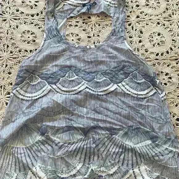 O’Neill printed tank - Picture 2 of 8